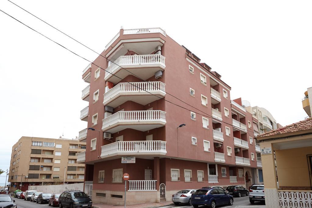 Lenas Apartments Pedro Lorca Торевиеха Екстериор снимка