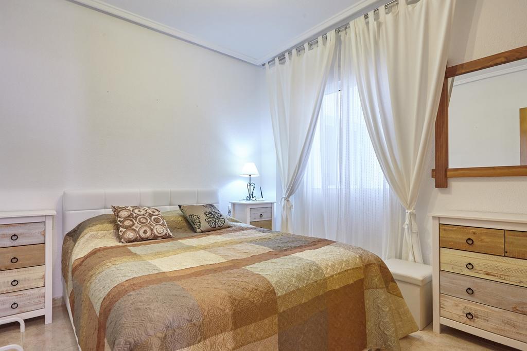 Lenas Apartments Pedro Lorca Торевиеха Екстериор снимка