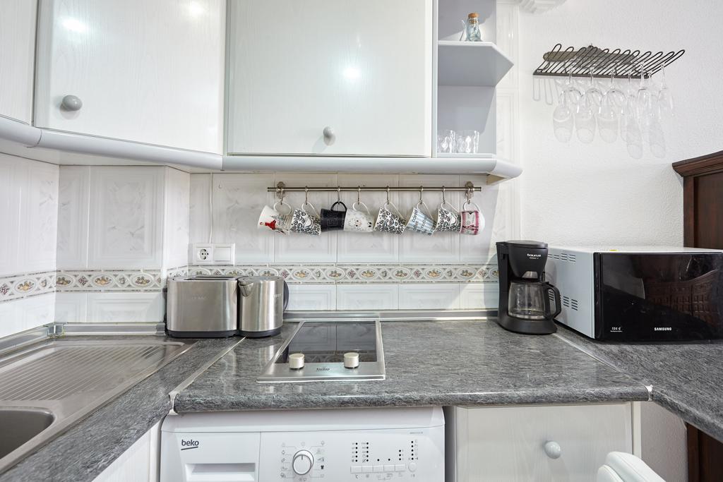 Lenas Apartments Pedro Lorca Торевиеха Екстериор снимка