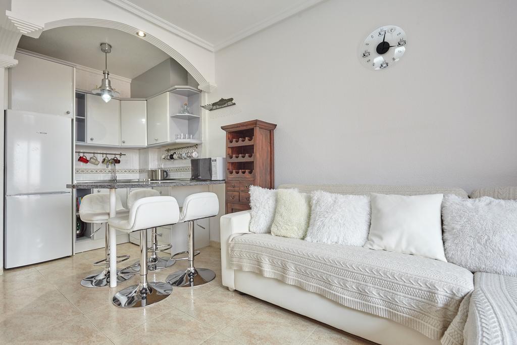 Lenas Apartments Pedro Lorca Торевиеха Екстериор снимка