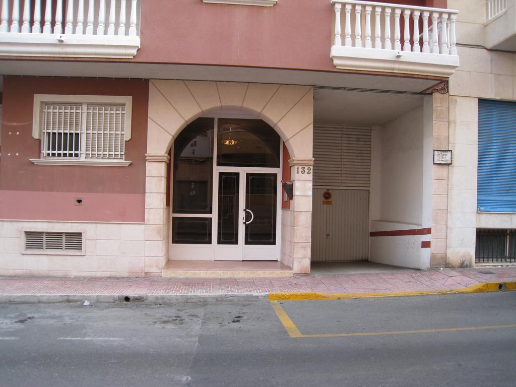 Lenas Apartments Pedro Lorca Торевиеха Екстериор снимка