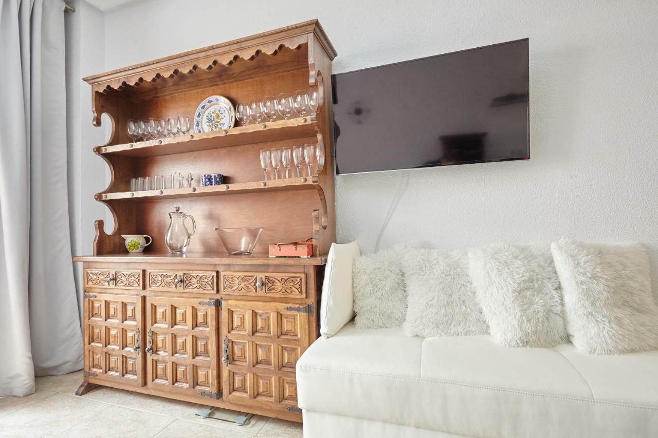 Lenas Apartments Pedro Lorca Торевиеха Екстериор снимка