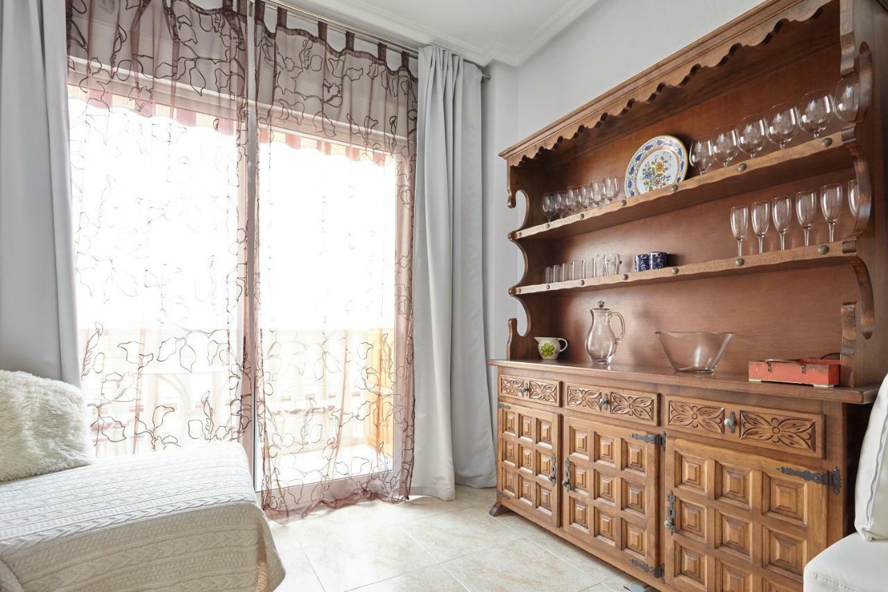 Lenas Apartments Pedro Lorca Торевиеха Екстериор снимка